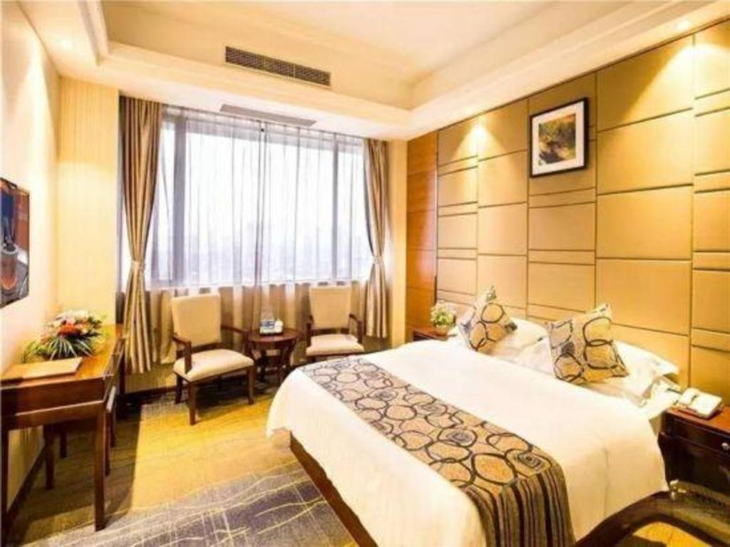 Greentree Inn Guangdong Jieyang Bus Terminal Station Ronghua Avenue Business Hotel Экстерьер фото