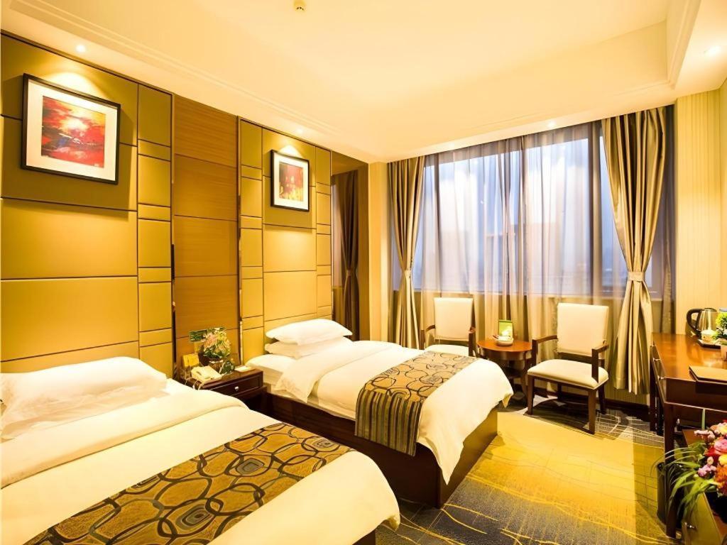 Greentree Inn Guangdong Jieyang Bus Terminal Station Ronghua Avenue Business Hotel Экстерьер фото
