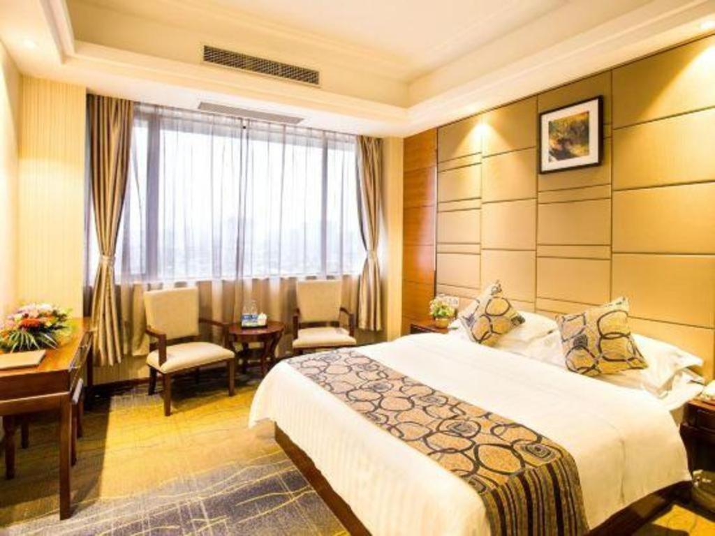 Greentree Inn Guangdong Jieyang Bus Terminal Station Ronghua Avenue Business Hotel Экстерьер фото