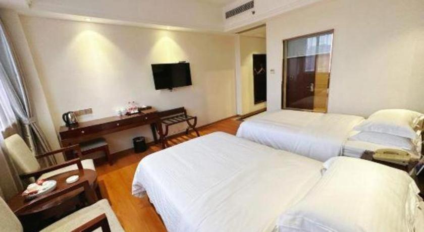 Greentree Inn Guangdong Jieyang Bus Terminal Station Ronghua Avenue Business Hotel Экстерьер фото