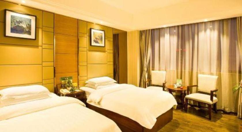 Greentree Inn Guangdong Jieyang Bus Terminal Station Ronghua Avenue Business Hotel Экстерьер фото