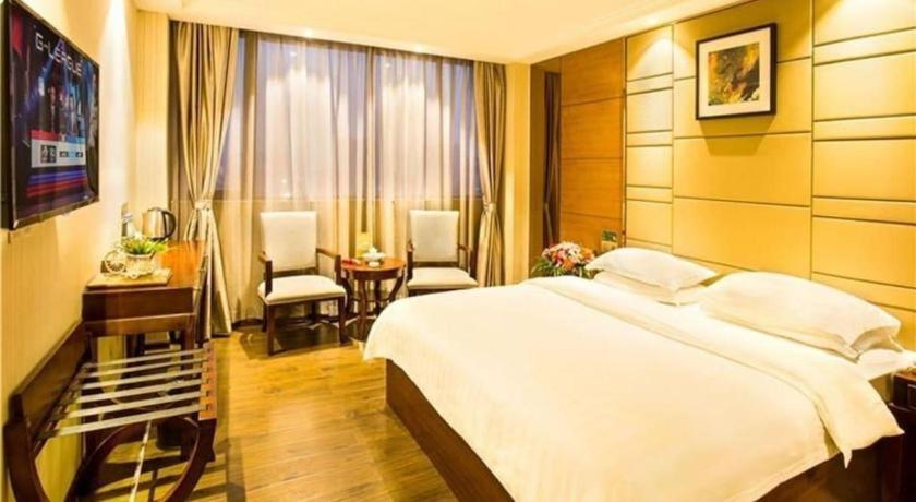Greentree Inn Guangdong Jieyang Bus Terminal Station Ronghua Avenue Business Hotel Экстерьер фото