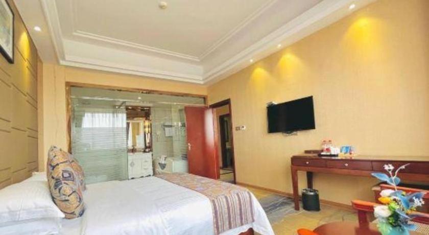 Greentree Inn Guangdong Jieyang Bus Terminal Station Ronghua Avenue Business Hotel Экстерьер фото