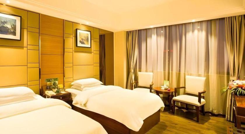 Greentree Inn Guangdong Jieyang Bus Terminal Station Ronghua Avenue Business Hotel Экстерьер фото