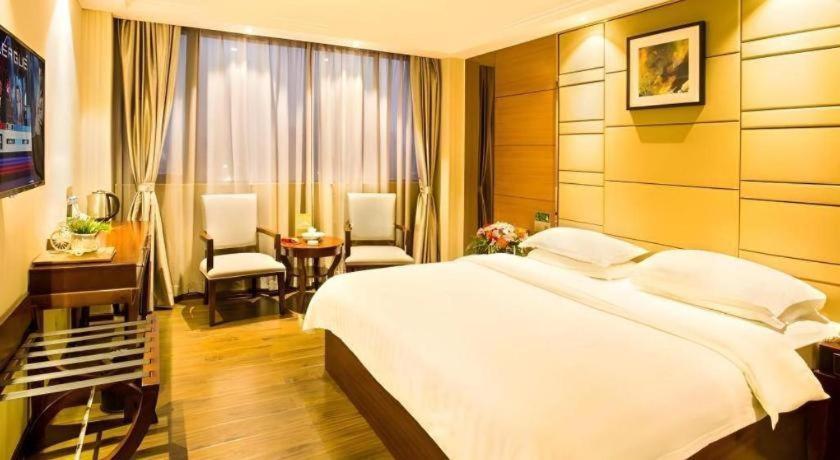 Greentree Inn Guangdong Jieyang Bus Terminal Station Ronghua Avenue Business Hotel Экстерьер фото