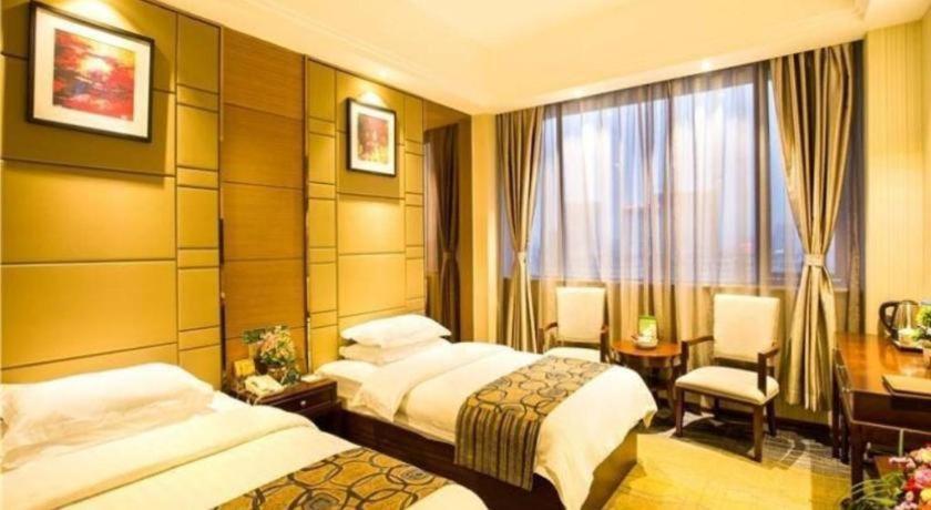 Greentree Inn Guangdong Jieyang Bus Terminal Station Ronghua Avenue Business Hotel Экстерьер фото