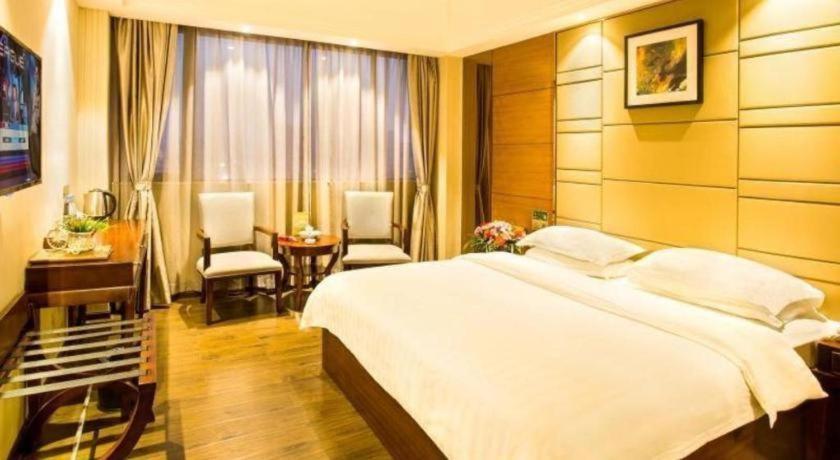 Greentree Inn Guangdong Jieyang Bus Terminal Station Ronghua Avenue Business Hotel Экстерьер фото