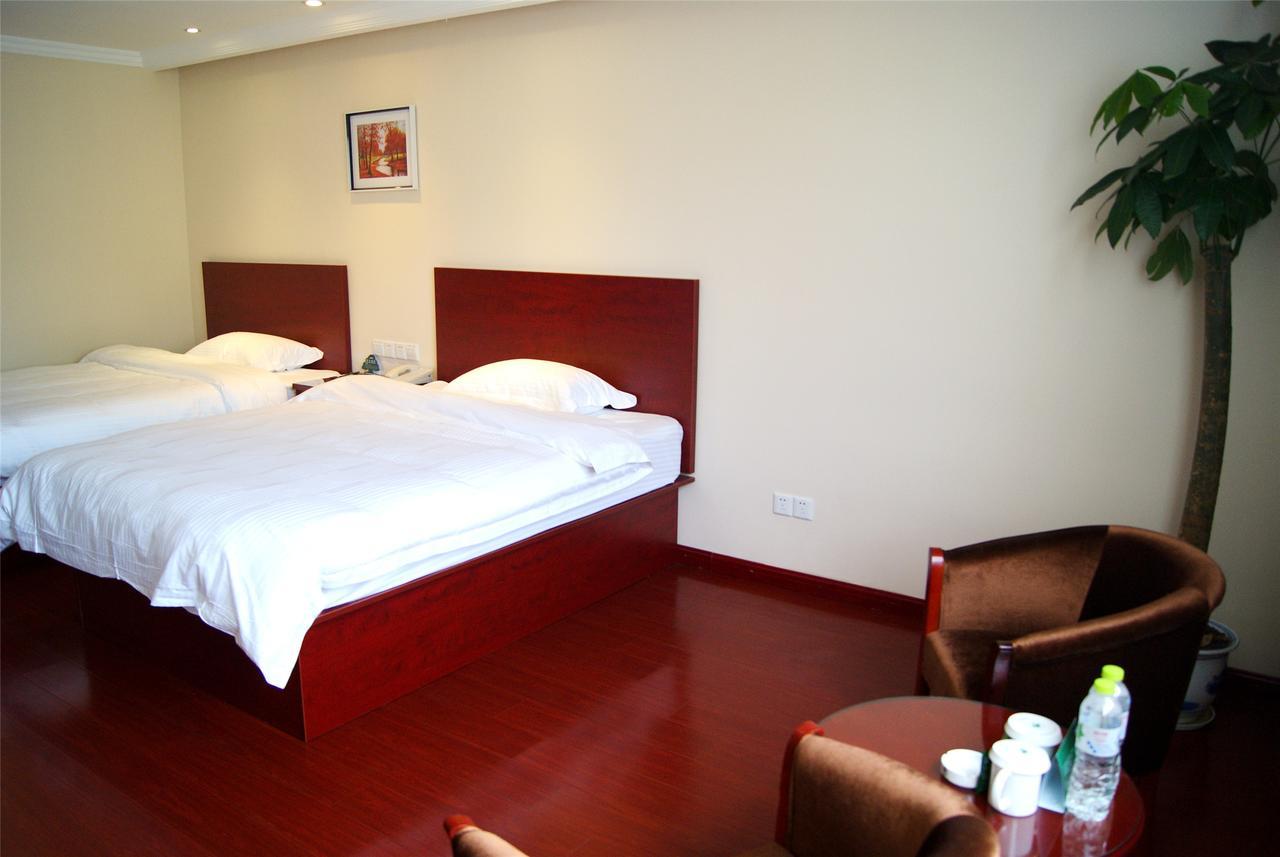 Greentree Inn Guangdong Jieyang Bus Terminal Station Ronghua Avenue Business Hotel Экстерьер фото